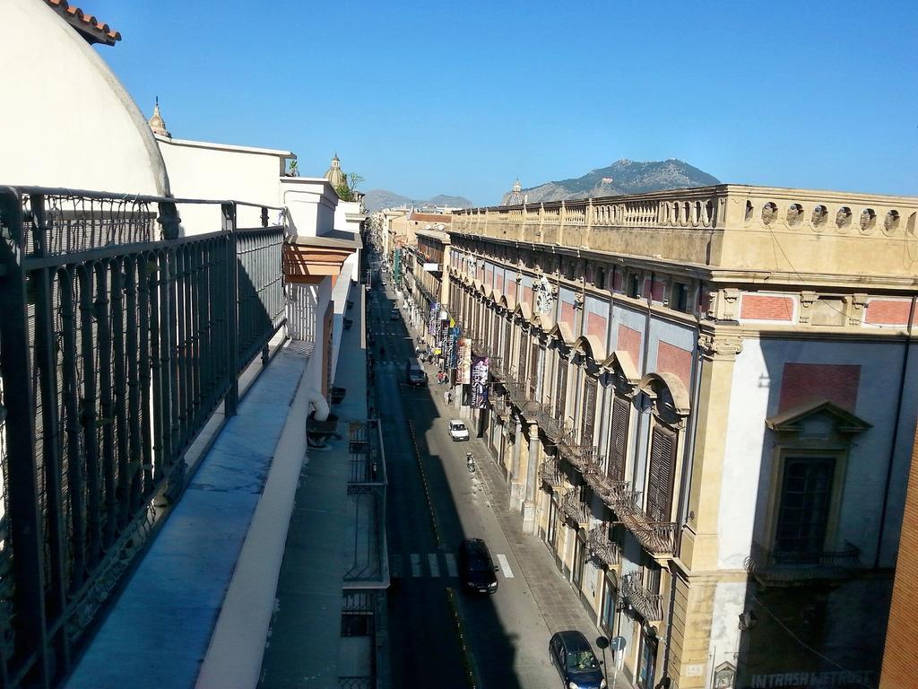 La Terrazza Di Massimo Apartment Palermo Room photo